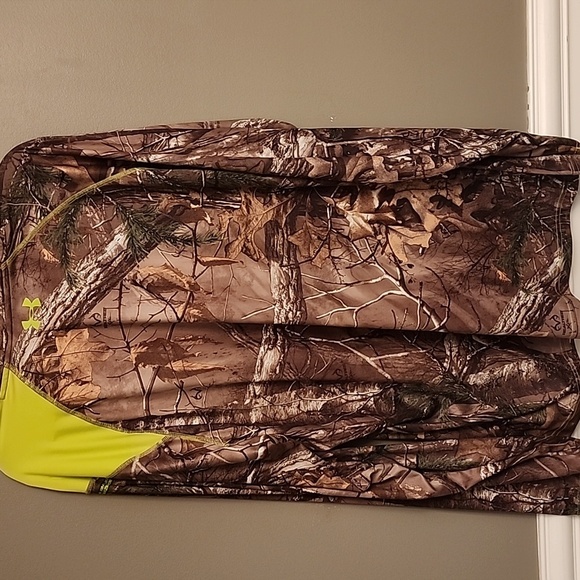Under Armour Realtree Xtra Long Sleeved Camouflage Shirt - Picture 5 of 13